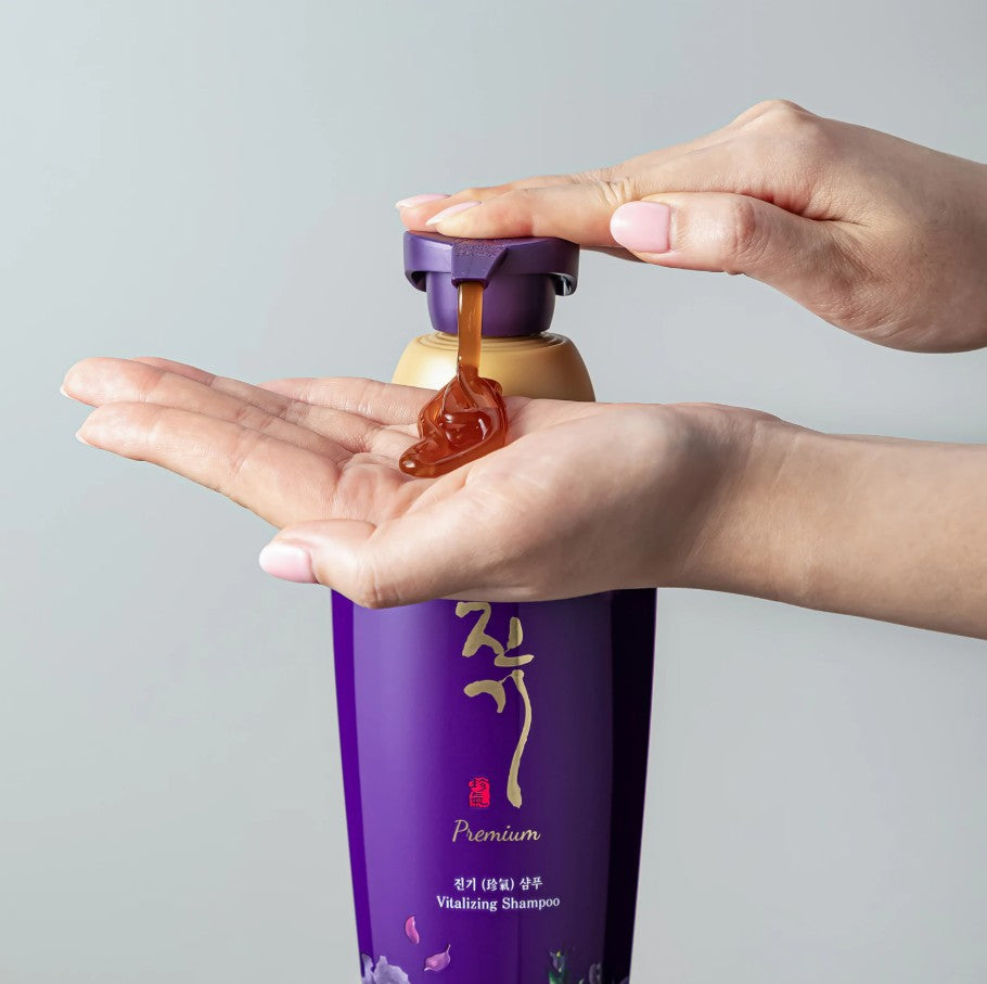 DAENG GI MEO RI Vitalizing Premium Shampoo