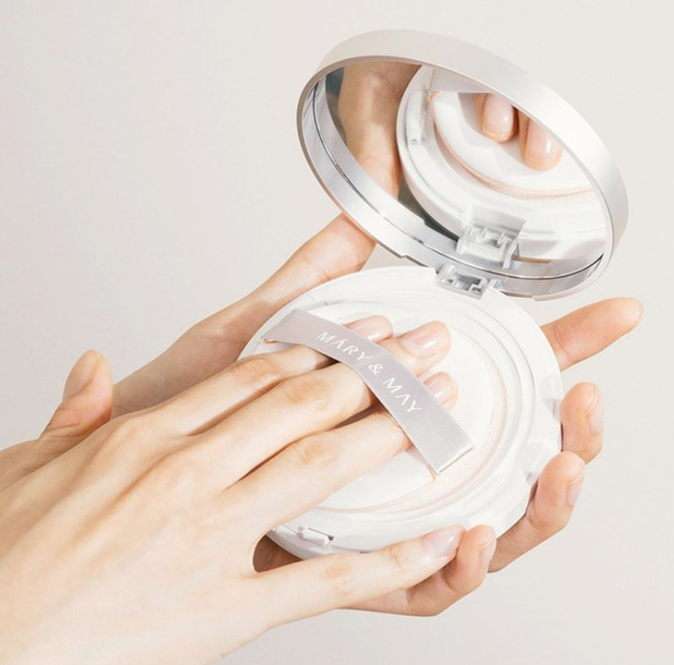 Mary & May Vegan Niacinamide Panthenol Cushion SPF50+ PA++++