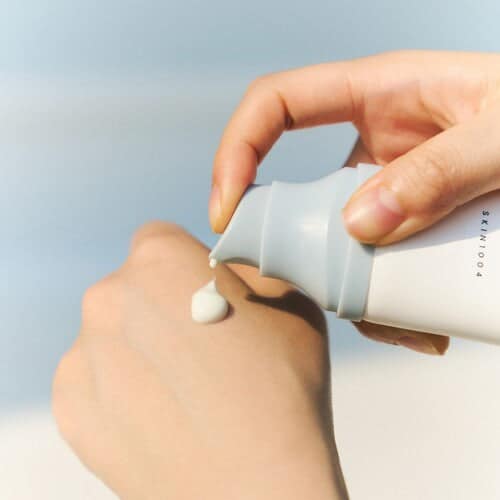 Skin1004 Madagascar Centella Hyalu-Cica Water-Fit Sun Serum SPF50+ PA++++