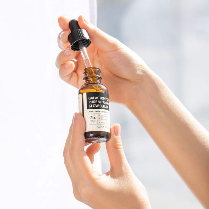 VITC_Glow_Serum3.jpg